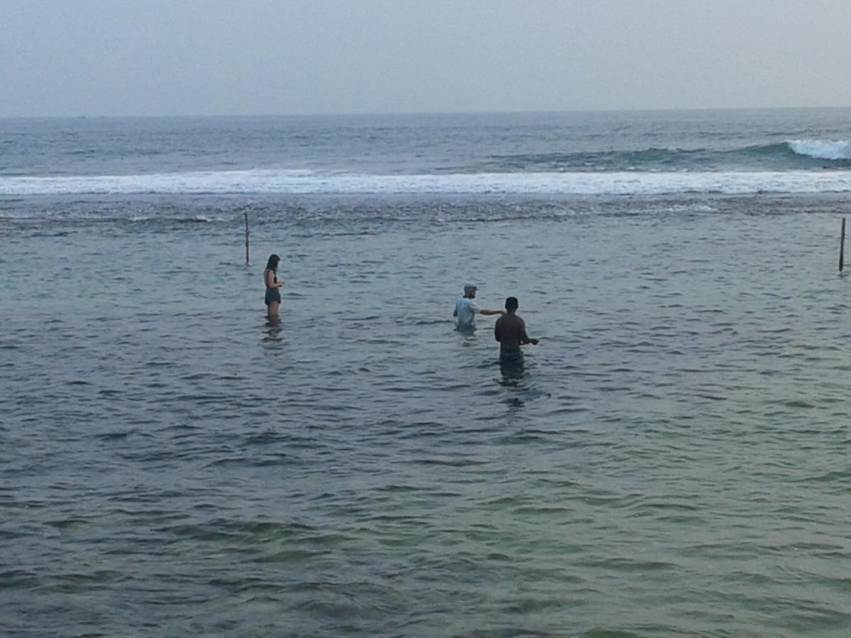Sunset Surfing Beach Resort Ματάρα Εξωτερικό φωτογραφία