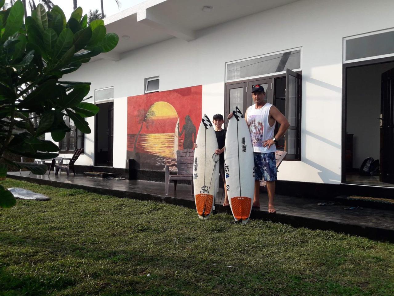 Sunset Surfing Beach Resort Ματάρα Εξωτερικό φωτογραφία